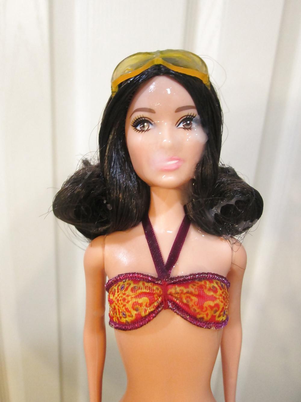 7P Bikini doll cumshot