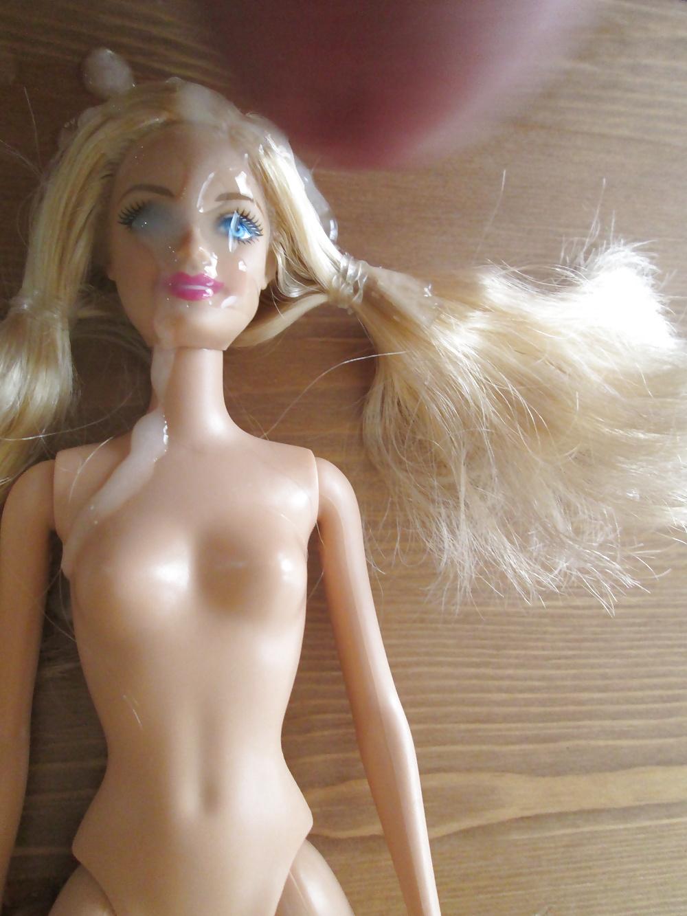 25P Blond bikini doll cumshot