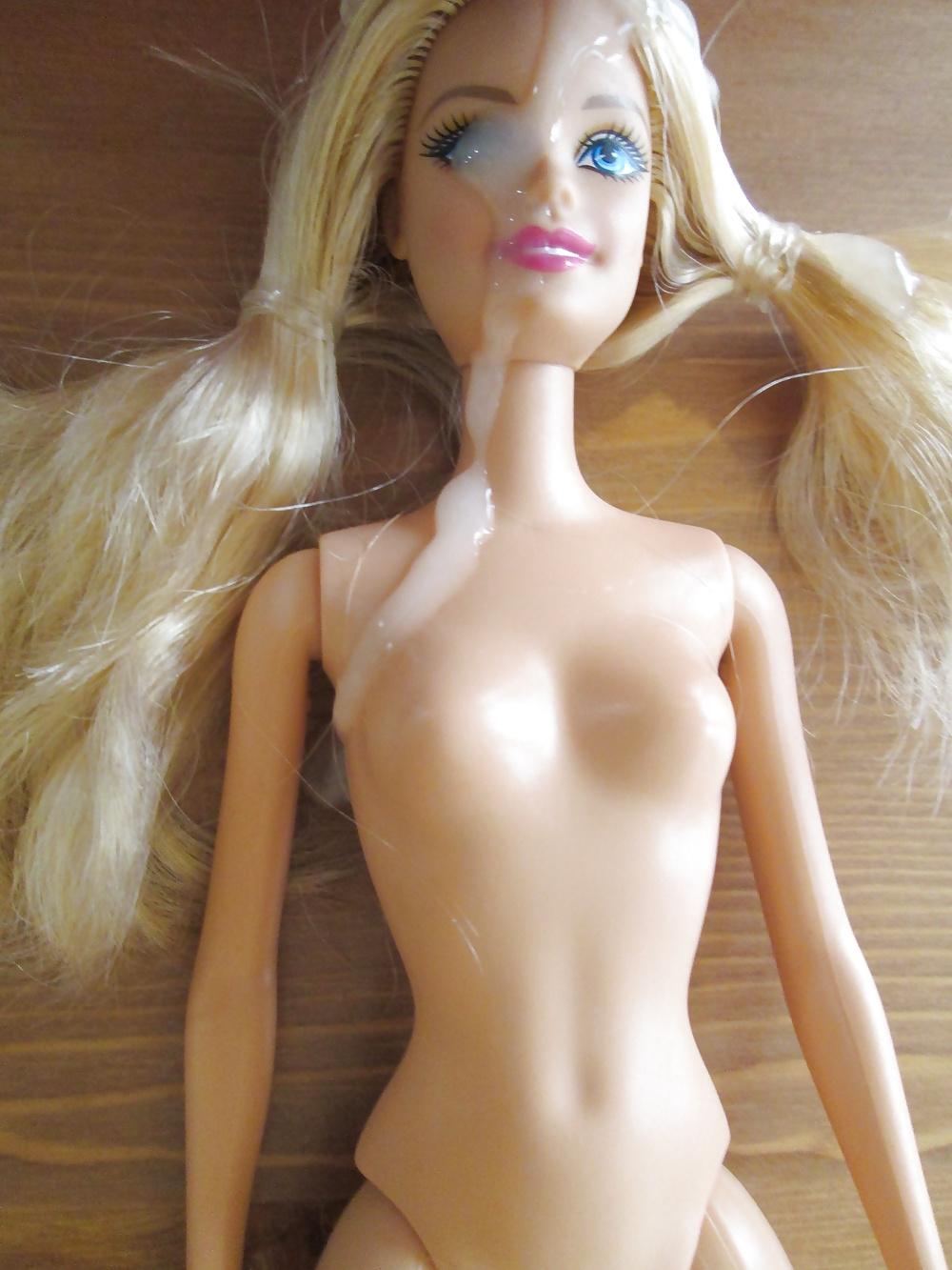 25P Blond bikini doll cumshot