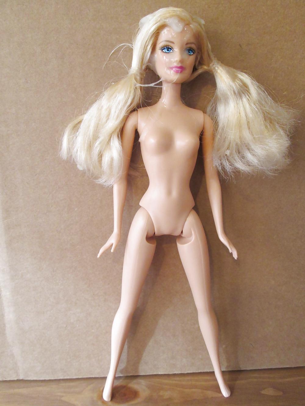 25P Blond bikini doll cumshot