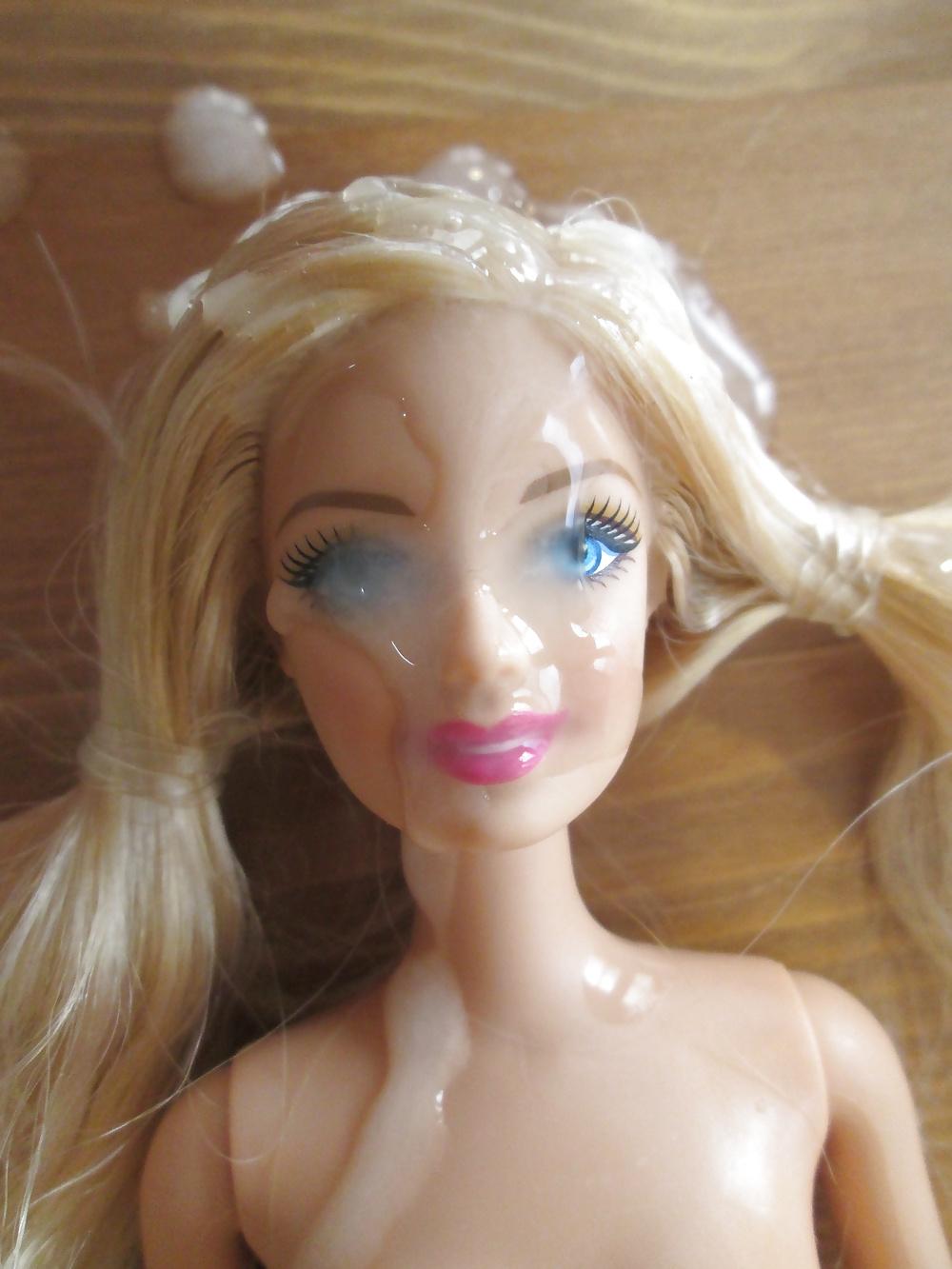 25P Blond bikini doll cumshot