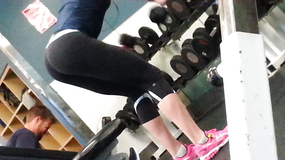 7P Nice Ass in Tights OC