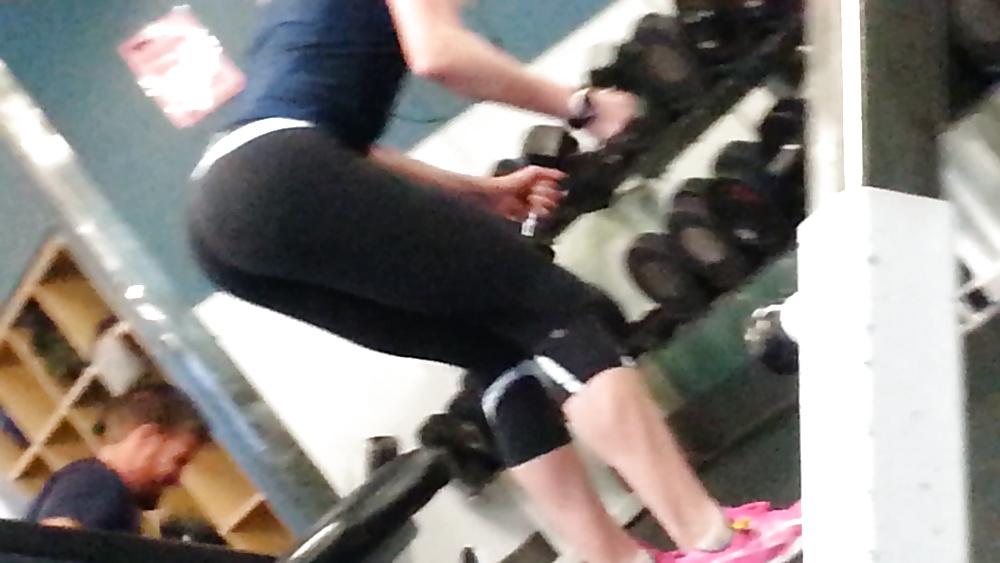 7P Nice Ass in Tights OC