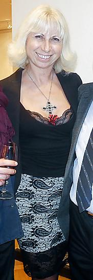 25P Sexy party granny 02