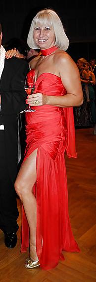 25P Sexy party granny 02