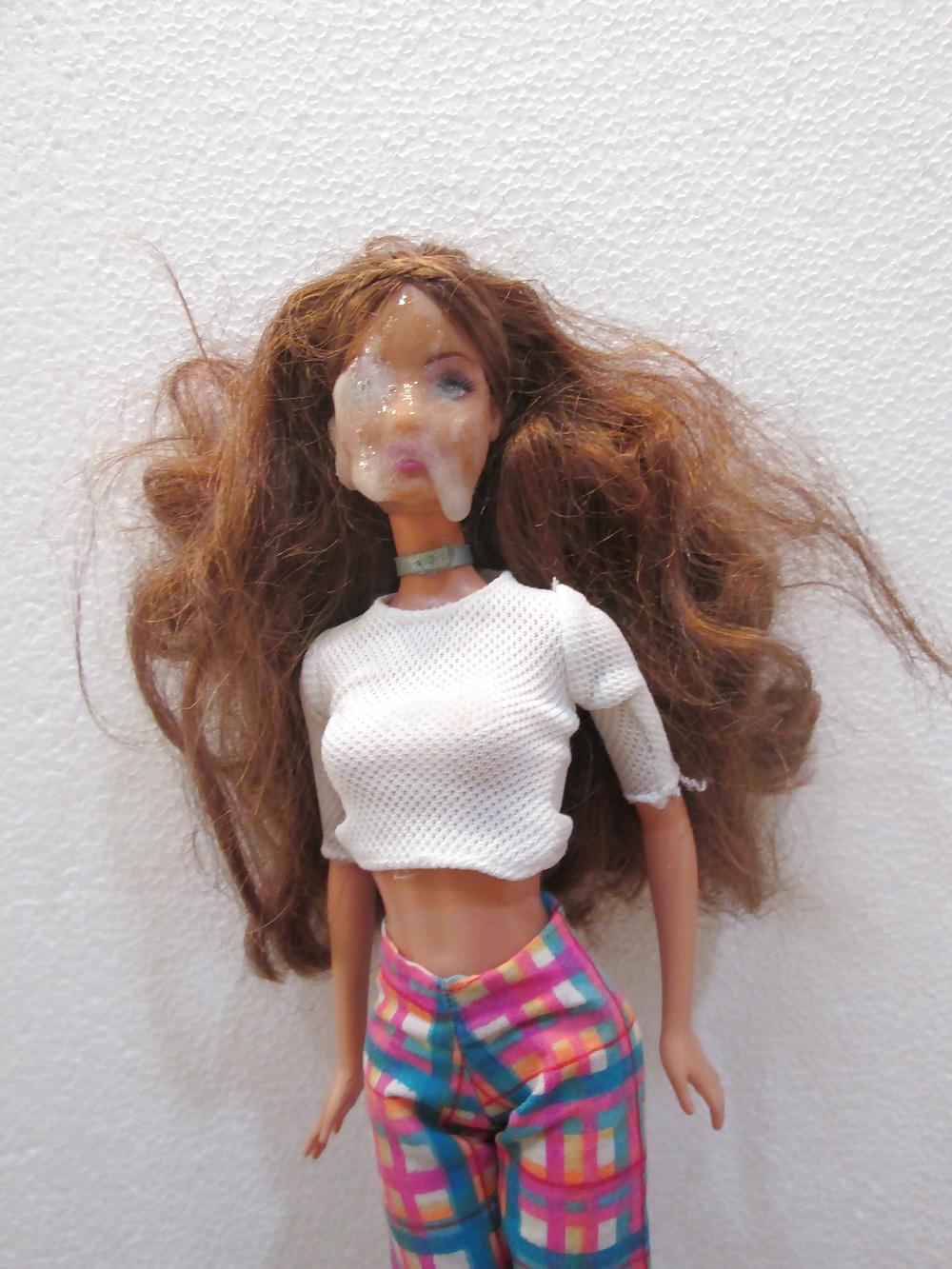 10P Brunette hottie doll facial