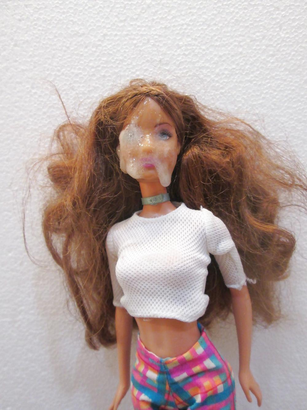 10P Brunette hottie doll facial