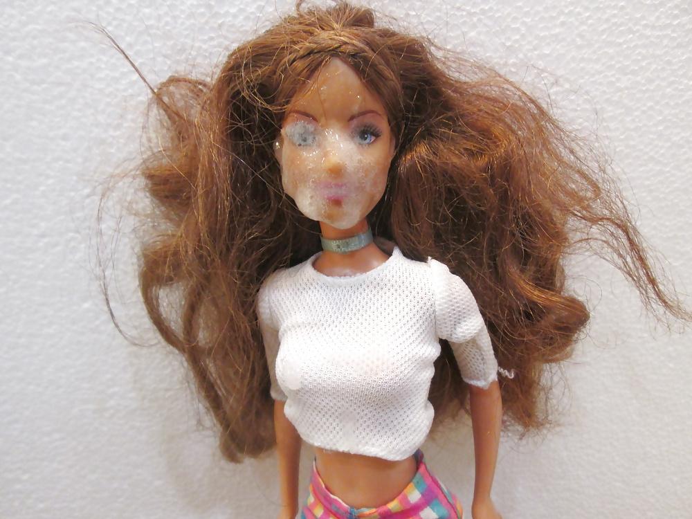 10P Brunette hottie doll facial