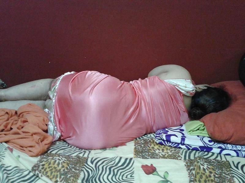 25P Hidden cams arab mom ass