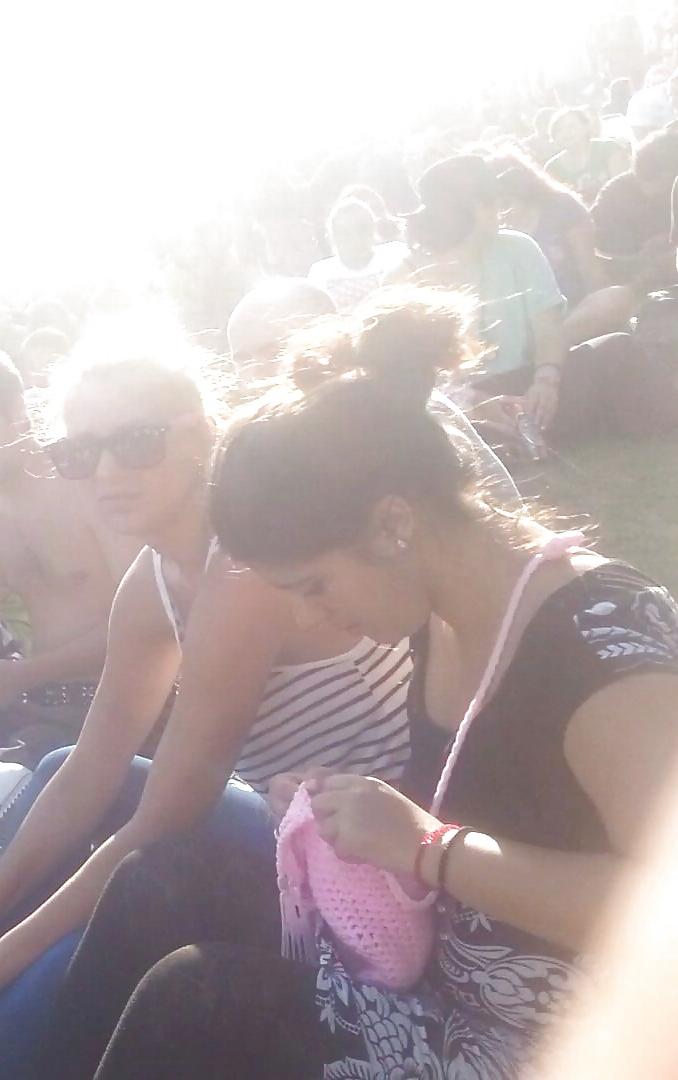 25P Spy sexy women in green grass romanian