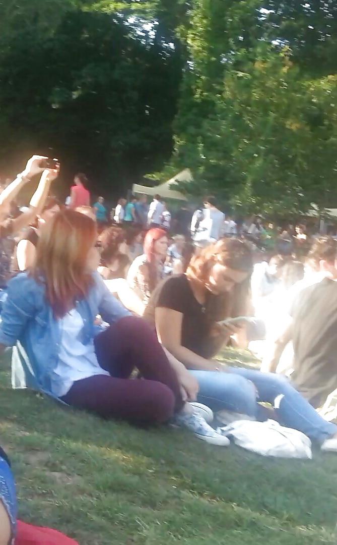 25P Spy sexy women in green grass romanian