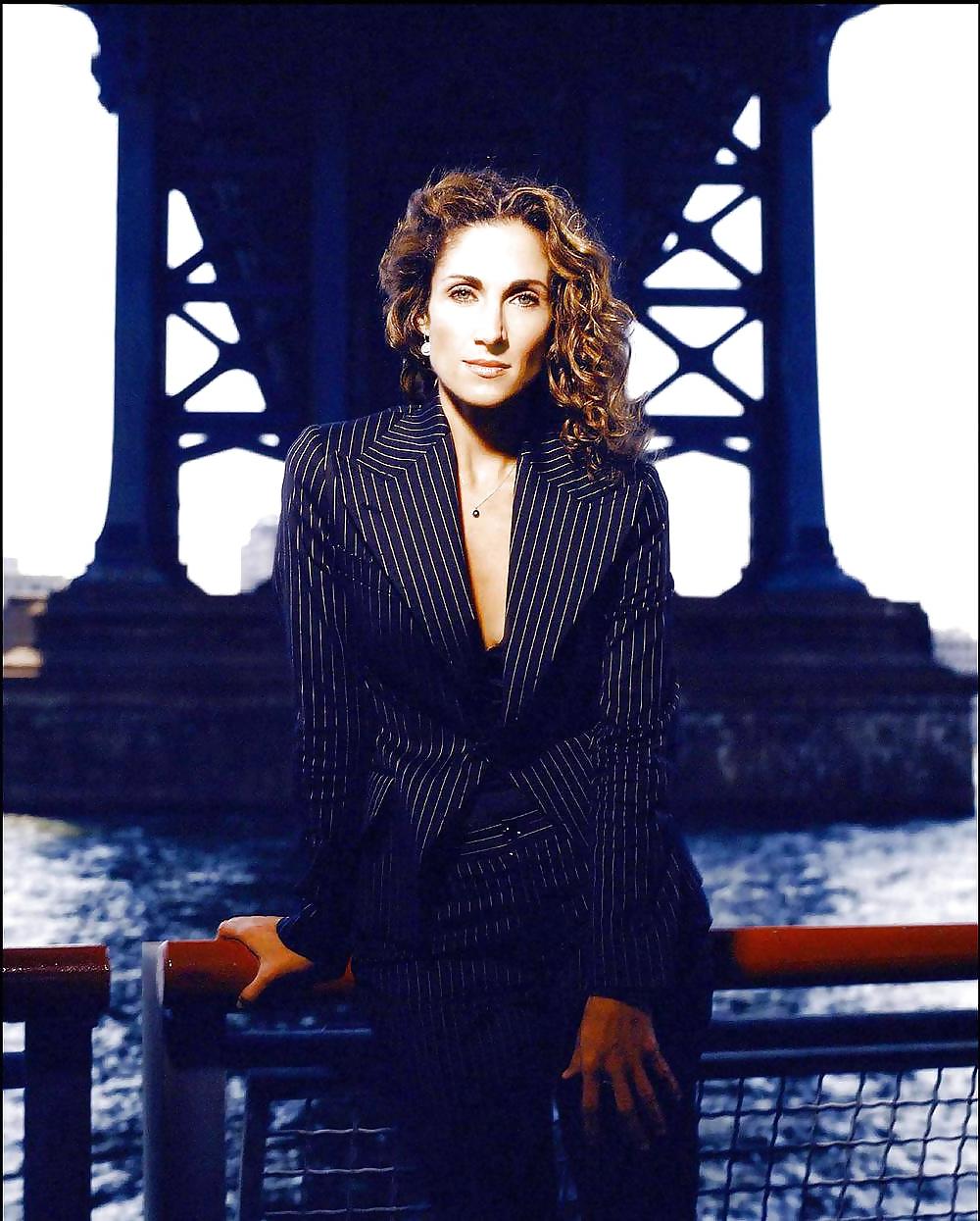 25P Melina Kanakaredes