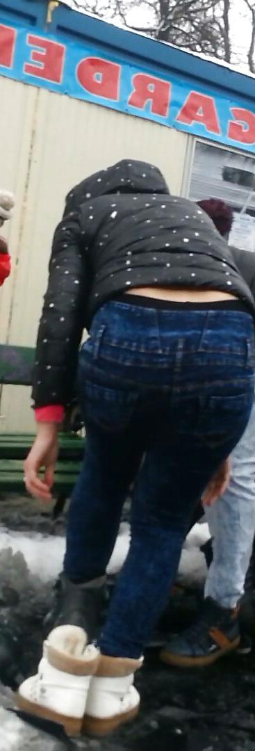 8P Spy sexy teens ass and nylon romanian