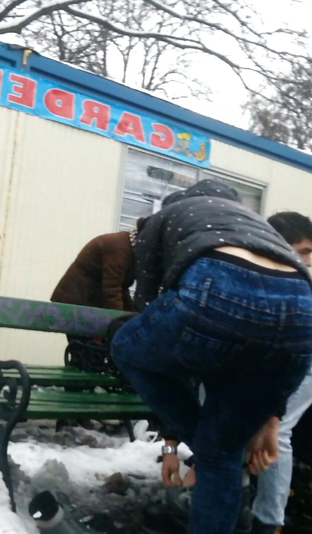 8P Spy sexy teens ass and nylon romanian