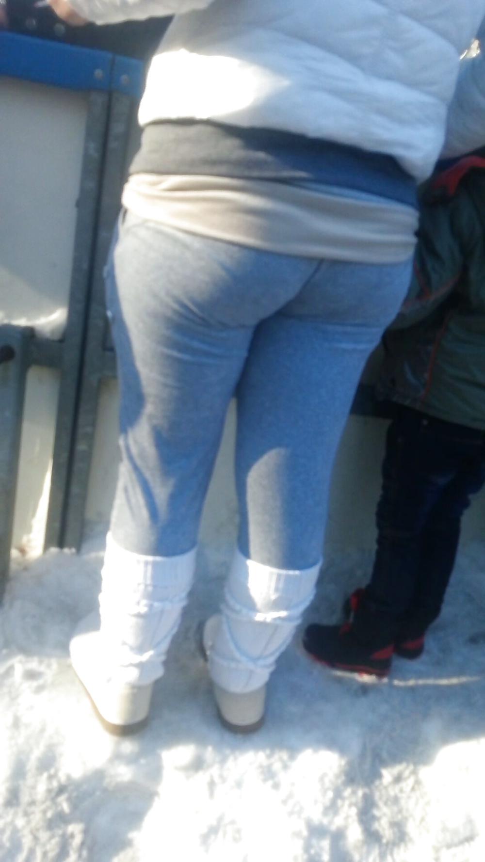 20P Spy sexy ass sweatpants mature romanian