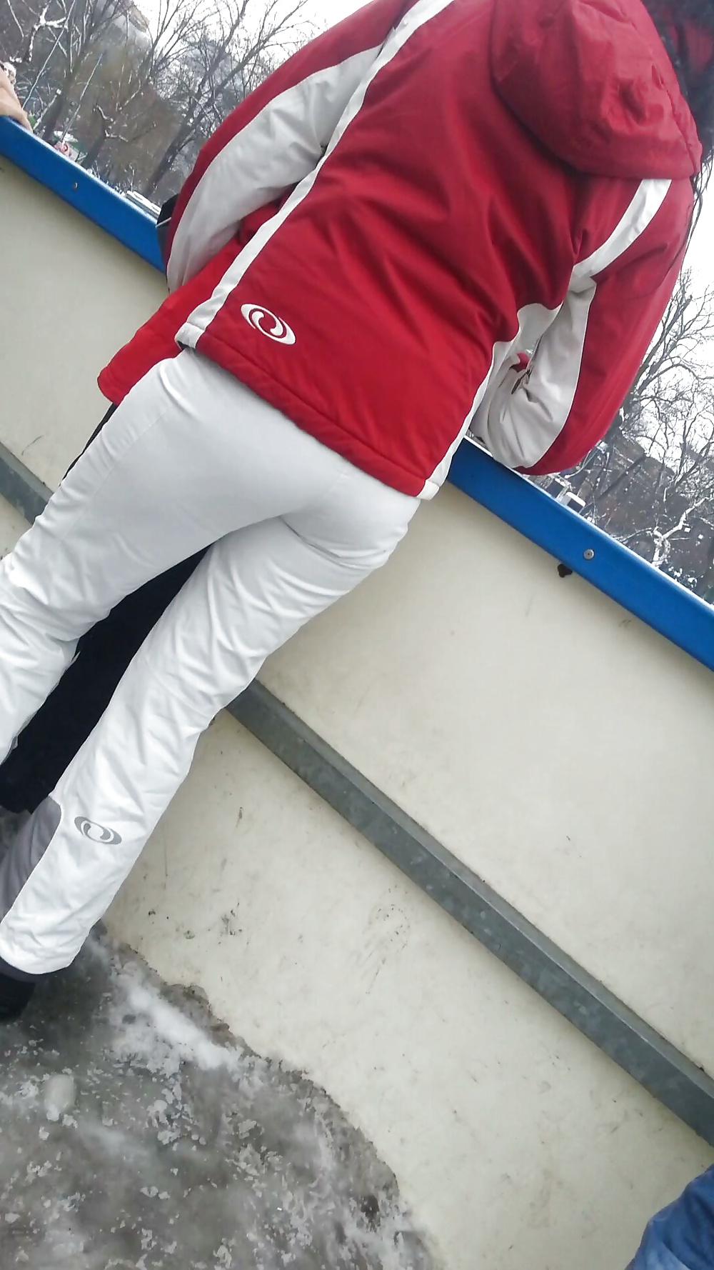 20P Spy sexy ass sweatpants mature romanian