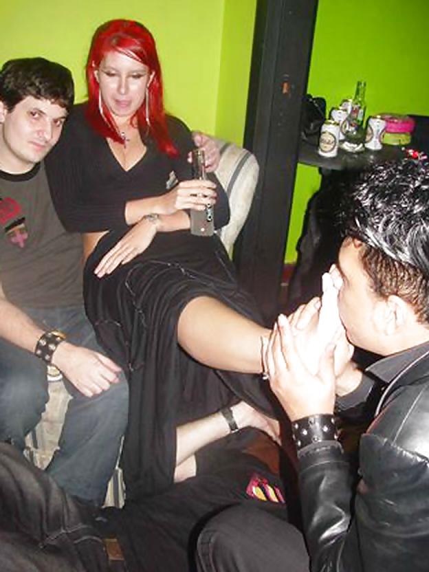 25P Foot fetish partys