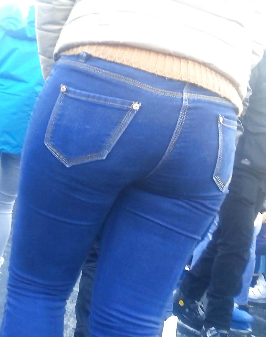 25P Spy sexy teens girls ass romanian