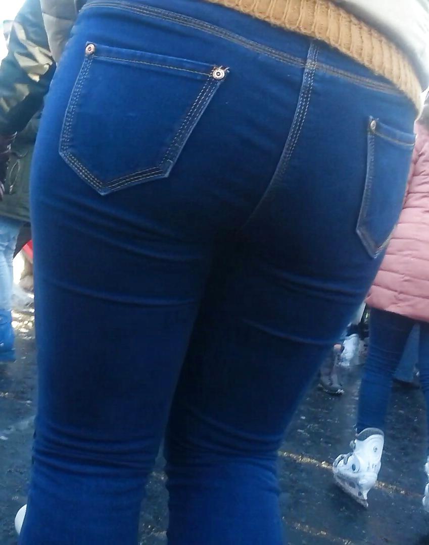 25P Spy sexy teens girls ass romanian