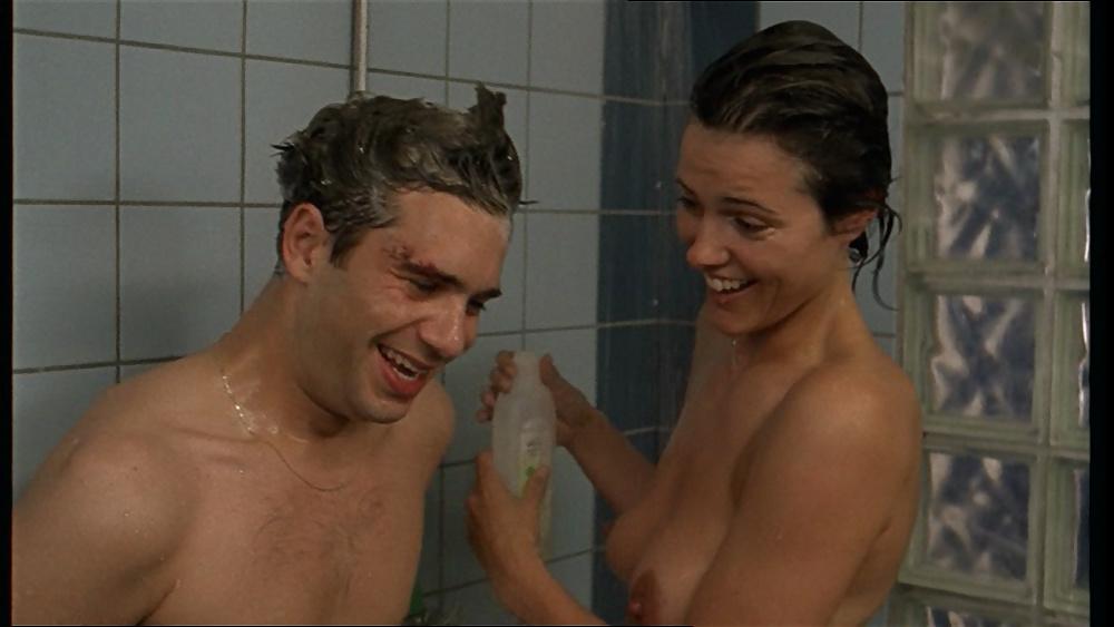 25P Naked on Dutch television