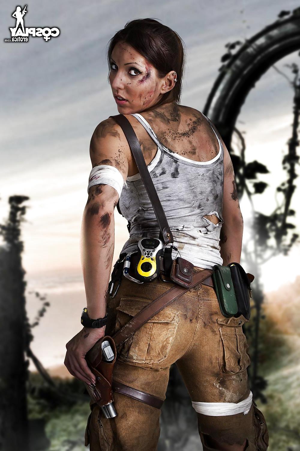 25P The Best of Lara Croft Cosplay