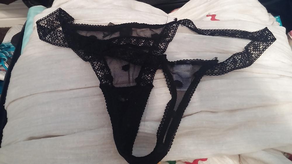 10P Friend's Panties - 31 Year Old Single Blonde