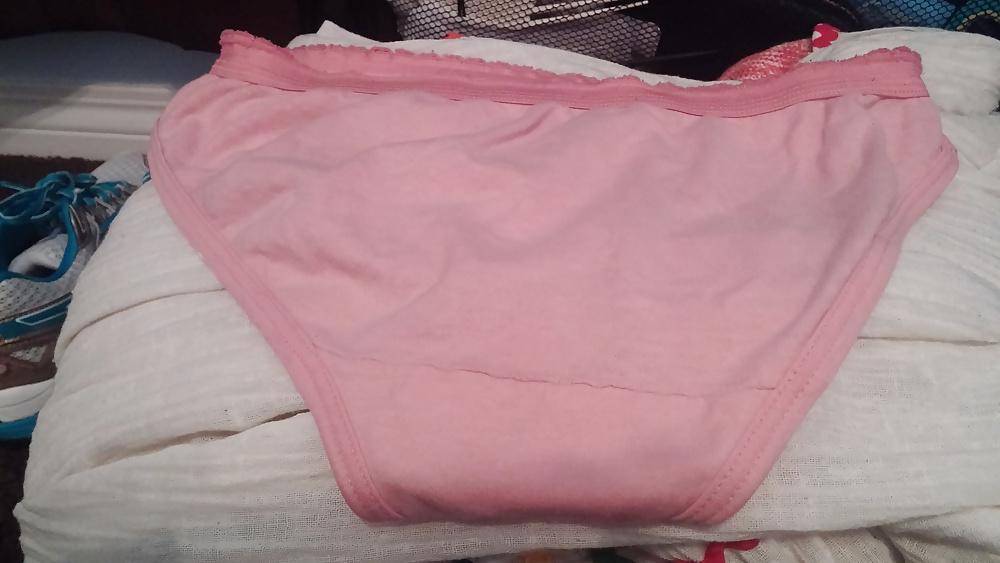 10P Friend's Panties - 31 Year Old Single Blonde