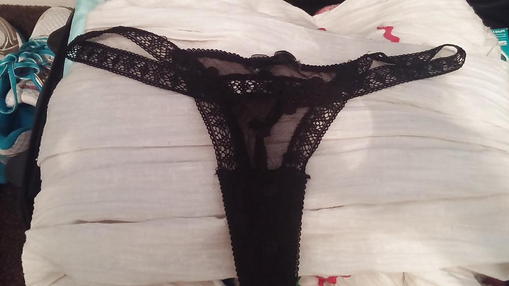 10P Friend's Panties - 31 Year Old Single Blonde