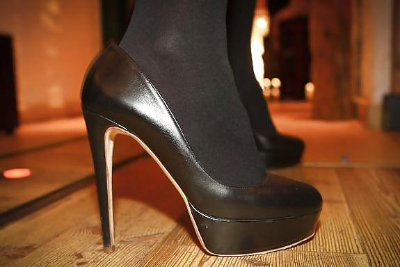 16P For heels lovers