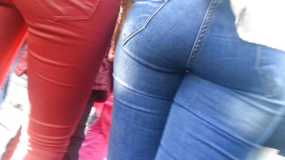 14P Spy sexy girls ass romanian
