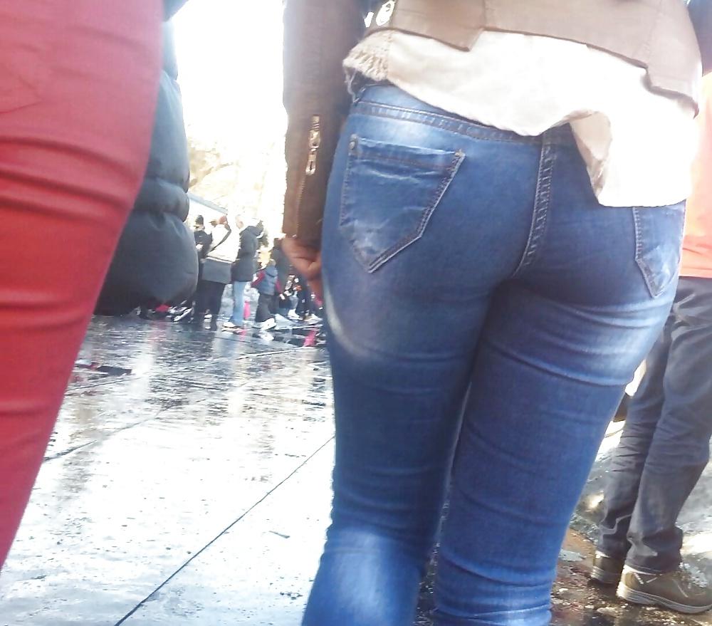 14P Spy sexy girls ass romanian