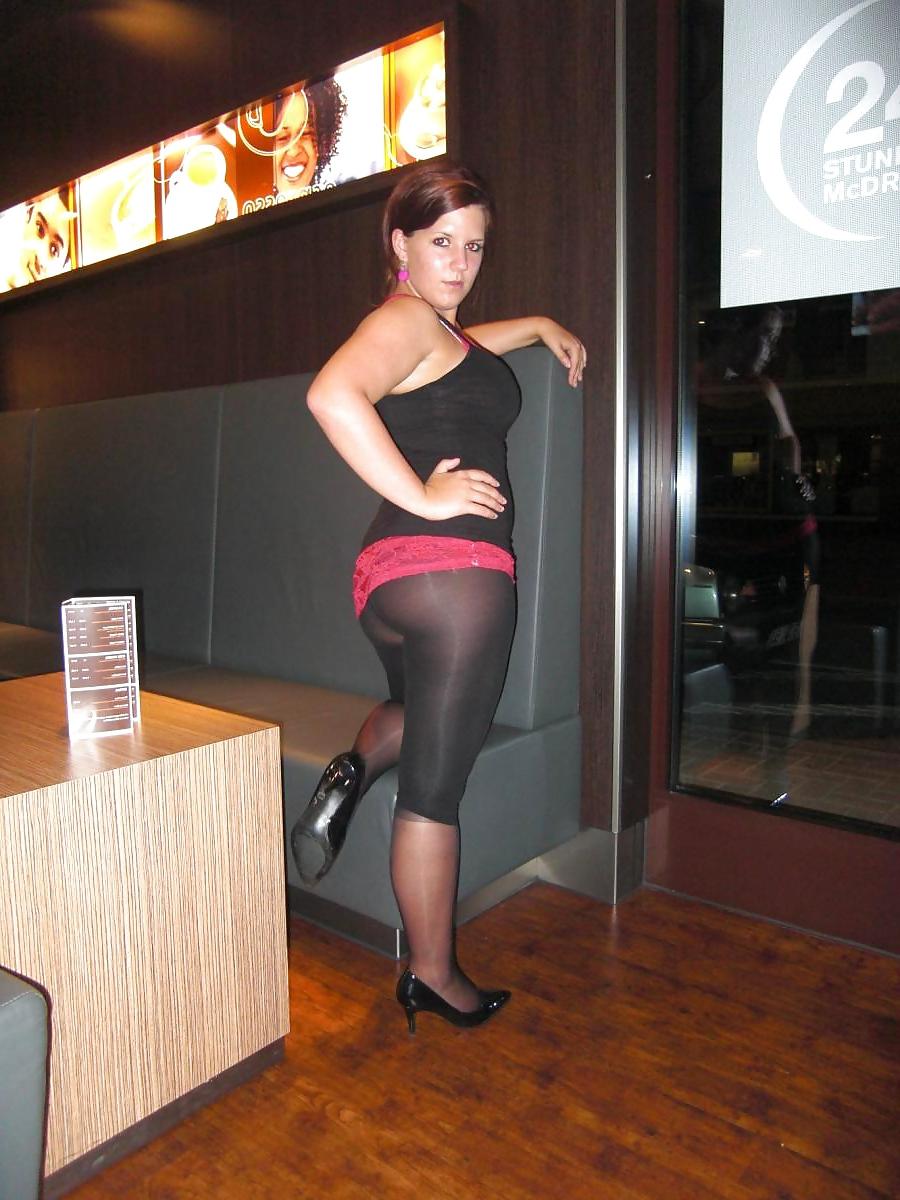 25P Busty girl in leggings and pantyhose