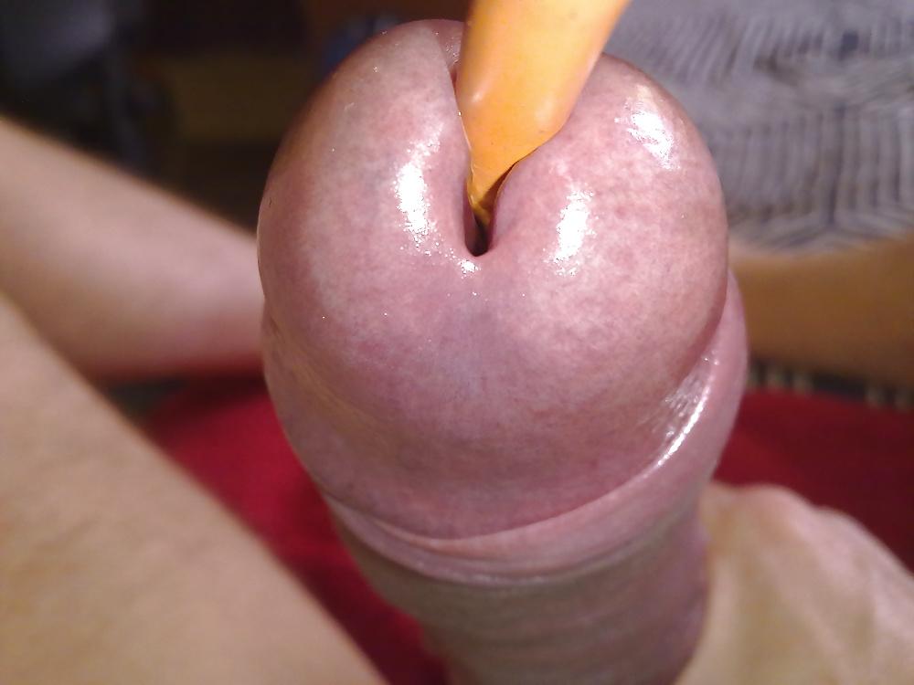 25P CloseUps of My Stretched-Open Cock Slit: Down The Glans
