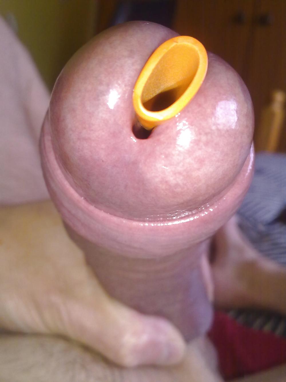 25P CloseUps of My Stretched-Open Cock Slit: Down The Glans