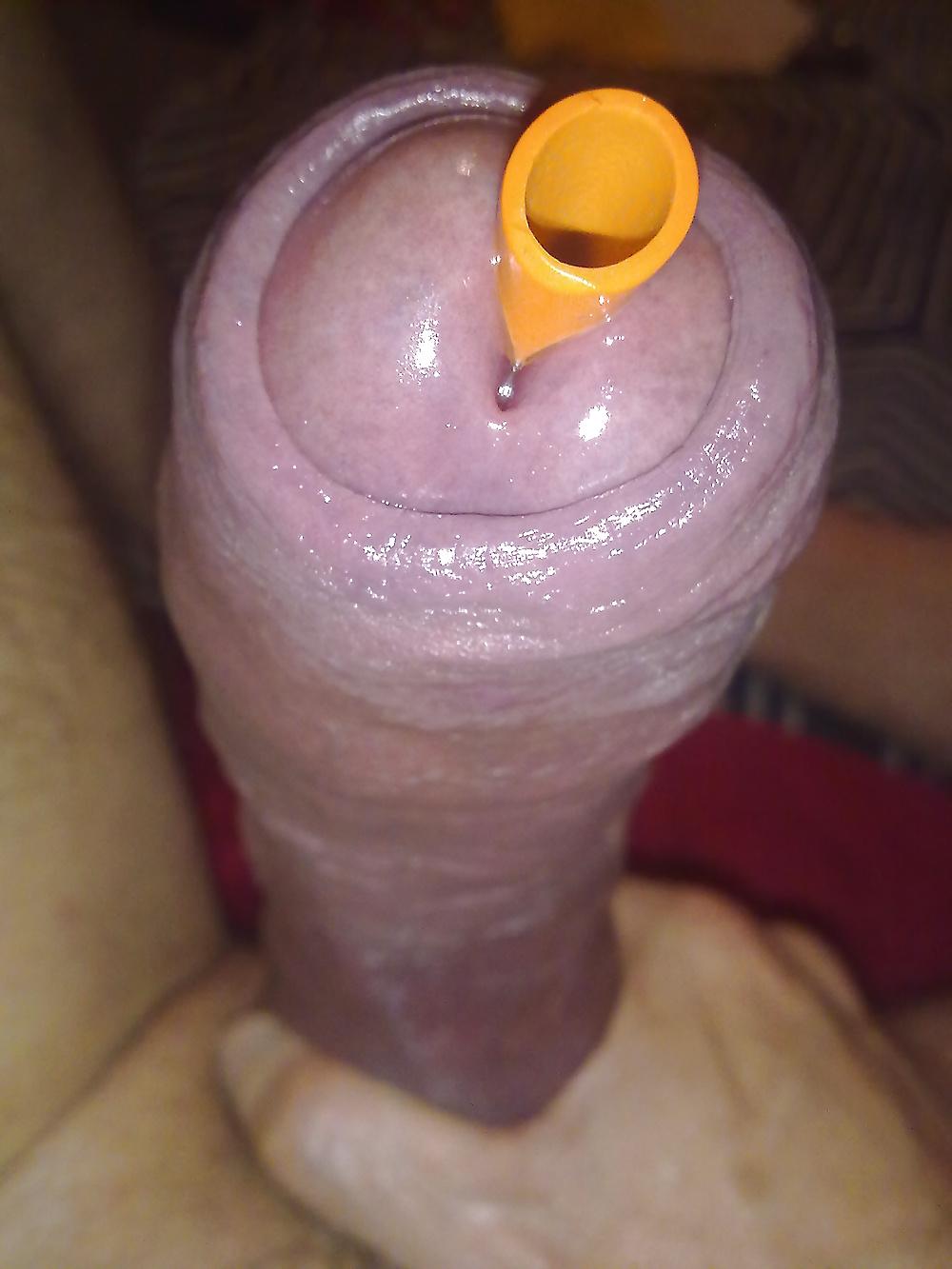 25P CloseUps of My Stretched-Open Cock Slit: Down The Glans