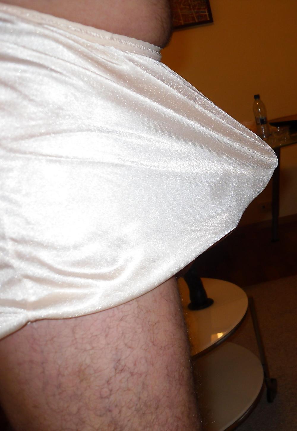25P Pushuna's pantaloons and riped pantyhose p2