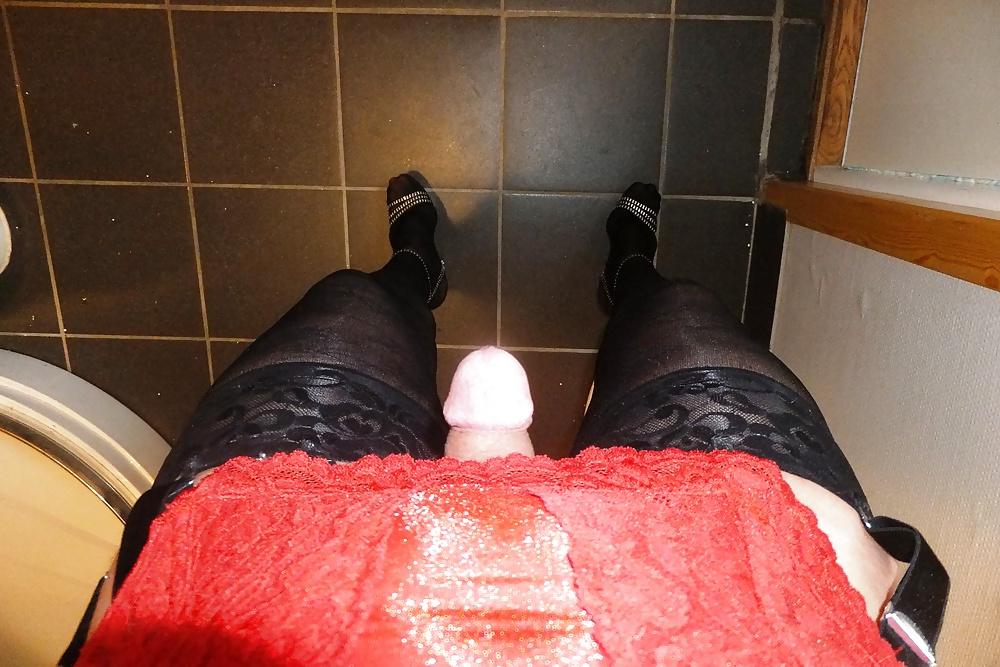 25P Heels,stockings & Red nails