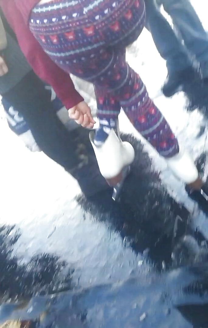 25P Spy leggigns, feet, ass sexy women romanian
