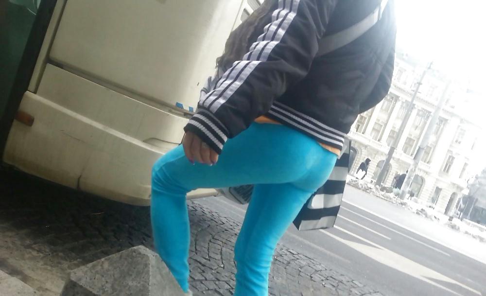 25P Spy leggigns, feet, ass sexy women romanian