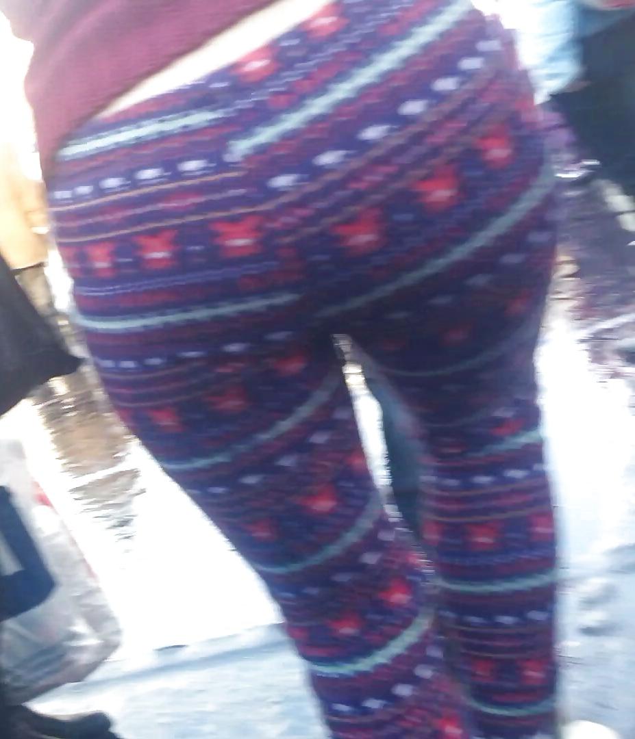 25P Spy leggigns, feet, ass sexy women romanian