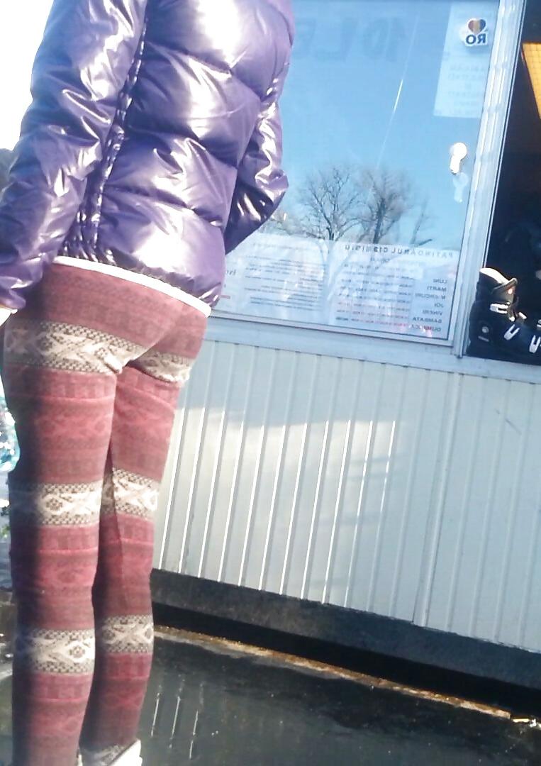 25P Spy leggigns, feet, ass sexy women romanian