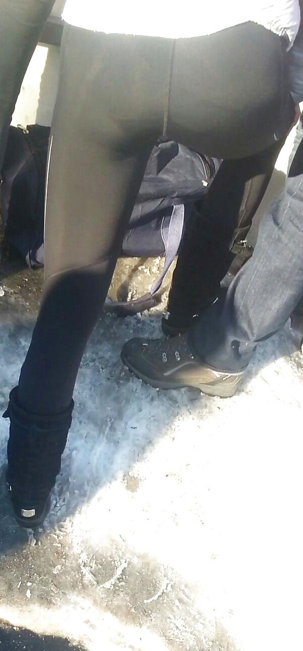 25P Spy leggigns, feet, ass sexy women romanian