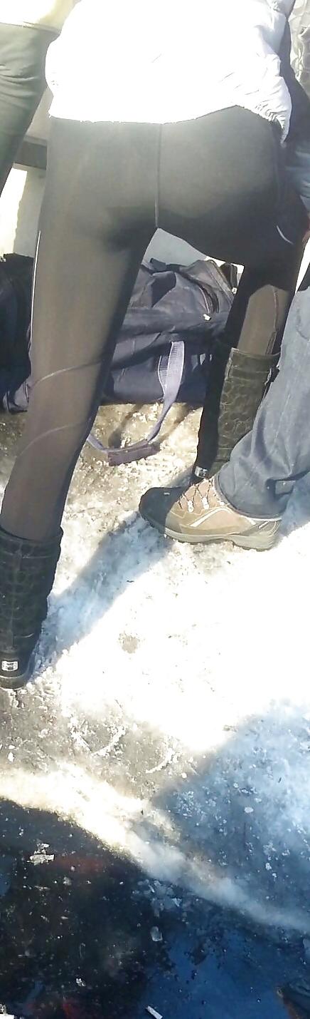 25P Spy leggigns, feet, ass sexy women romanian