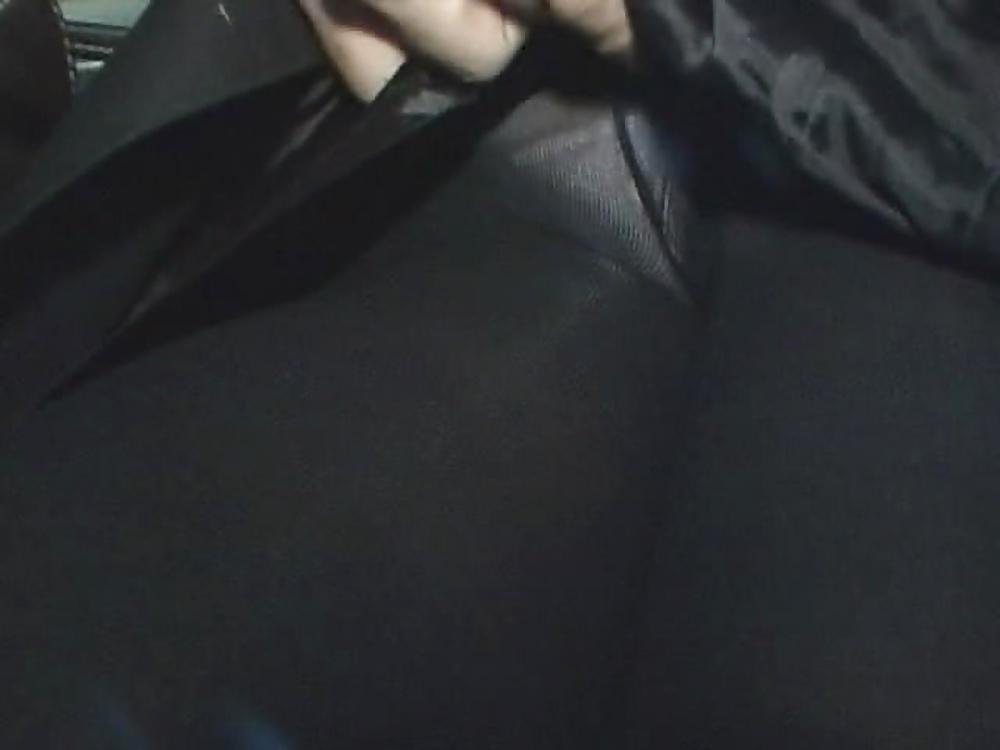 25P White panties 31:Groped on the bus.