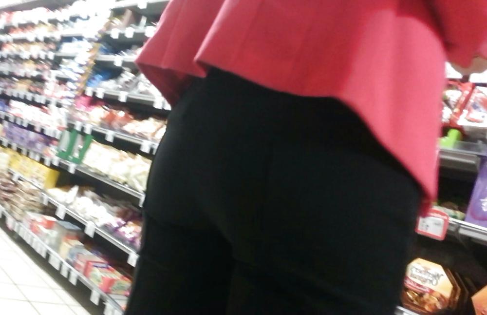25P Spy sexy ass teens and mature in store, supermarket romanian
