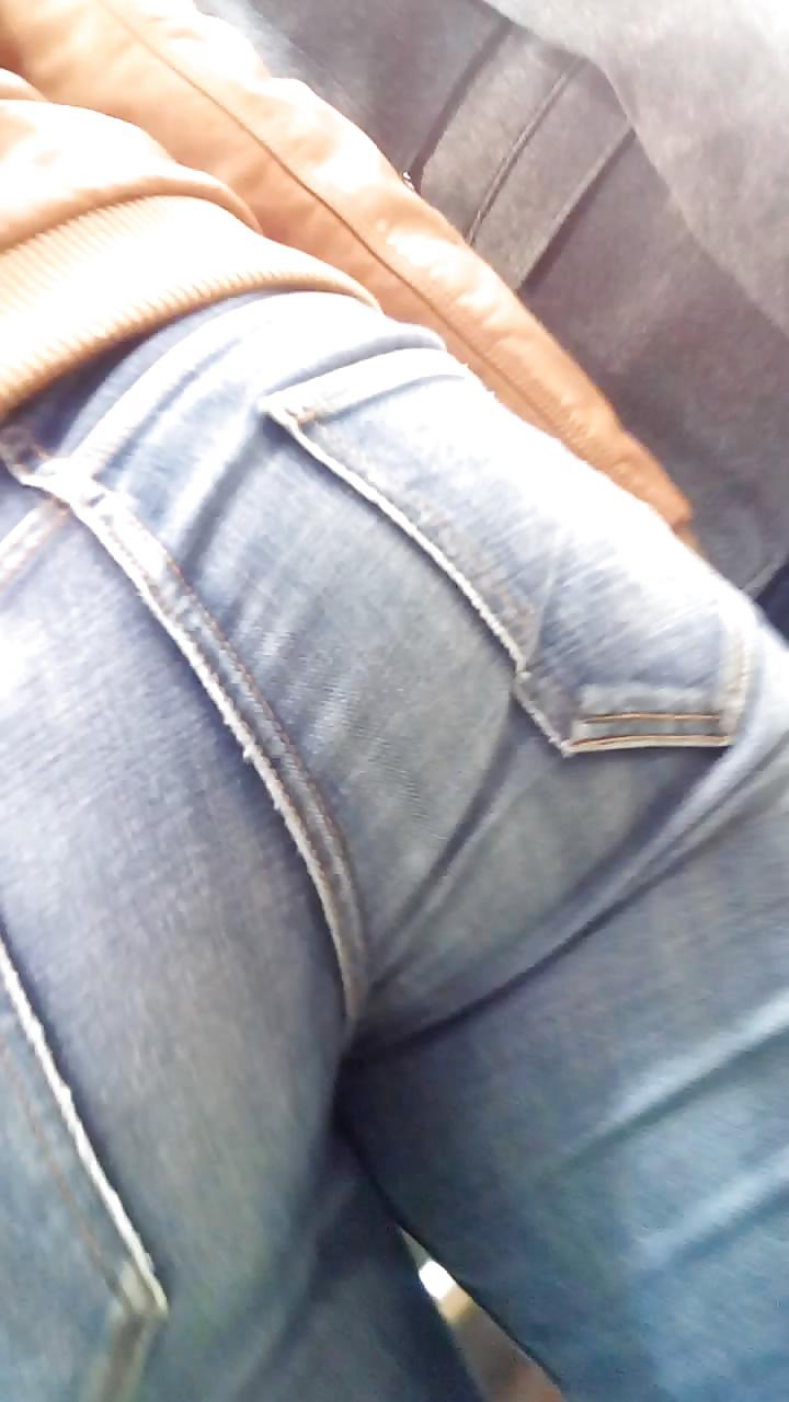 12P Good butt bon cul