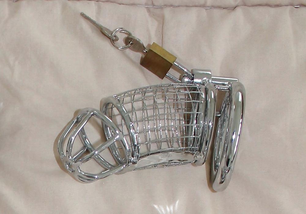 24P Hook and cage