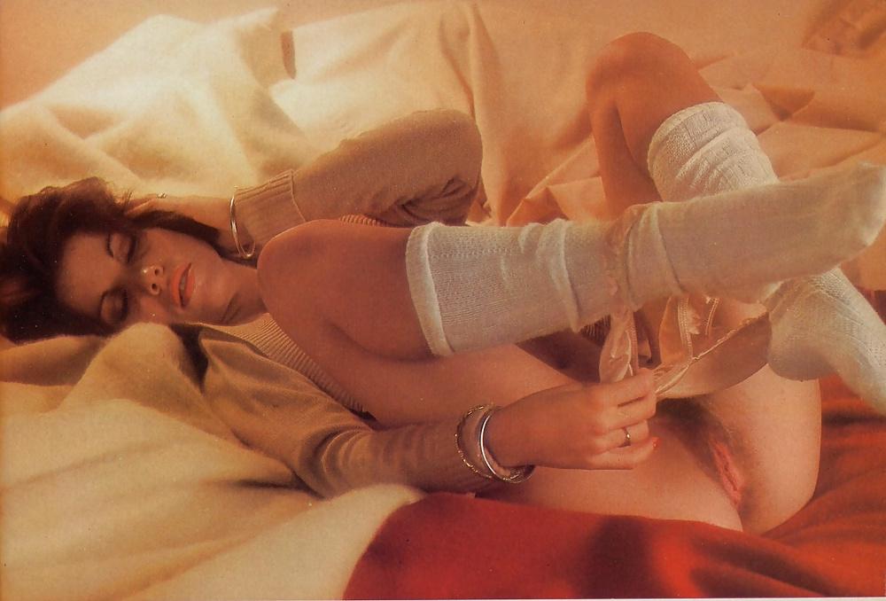 25P Caught with their pants down - Round the world vintage mix