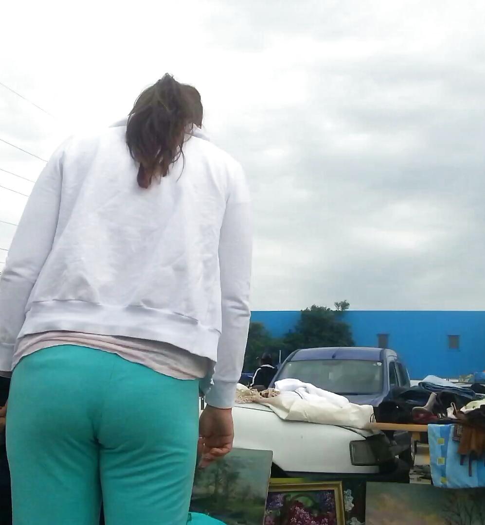 20P Spy sexy sweatpants ass girls romanian