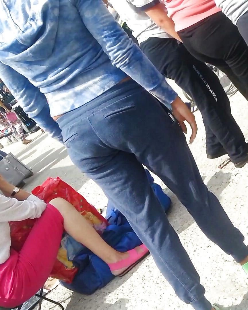 20P Spy sexy sweatpants ass girls romanian